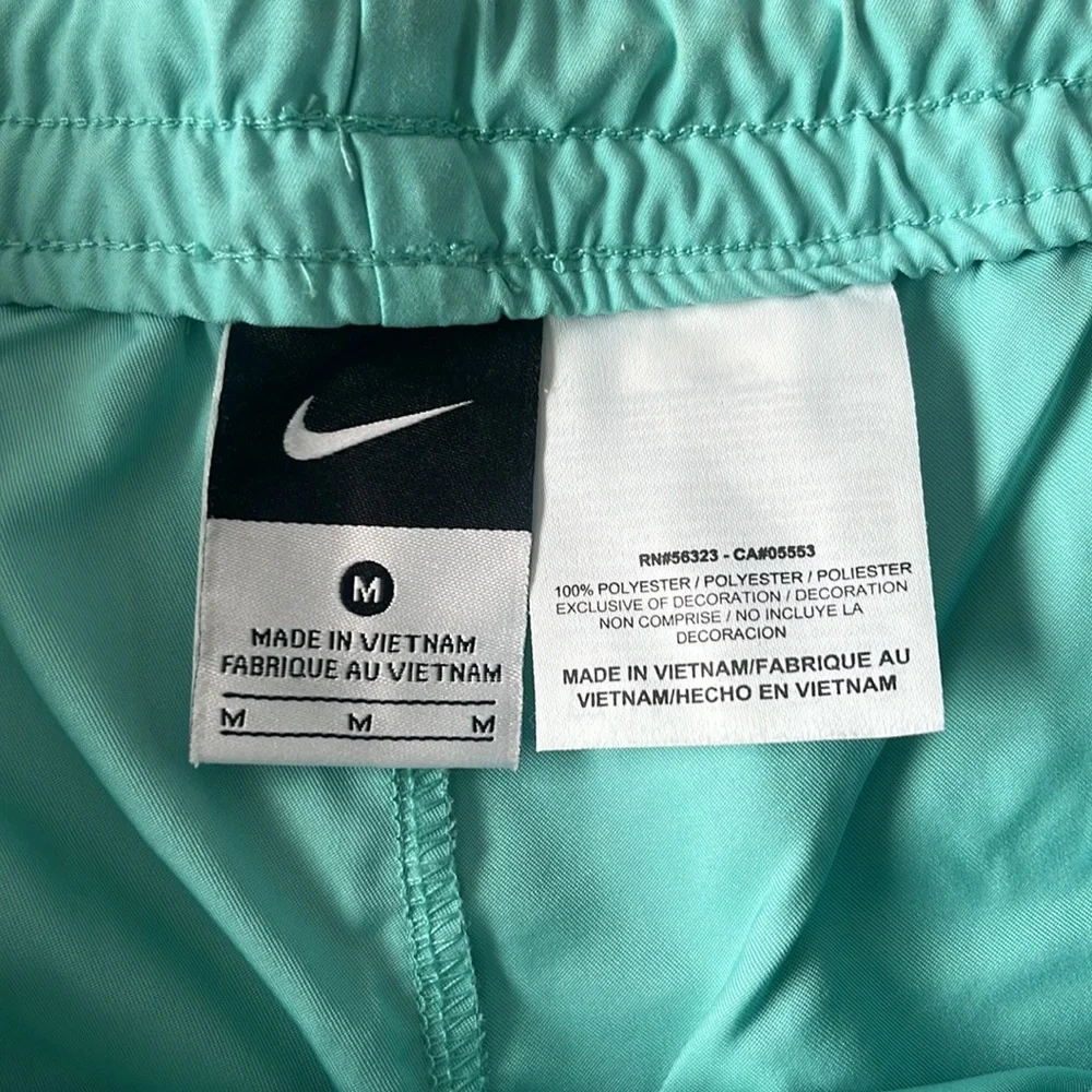 Nike Women's Workout Shorts and Short Sleeve Tshirt S, M